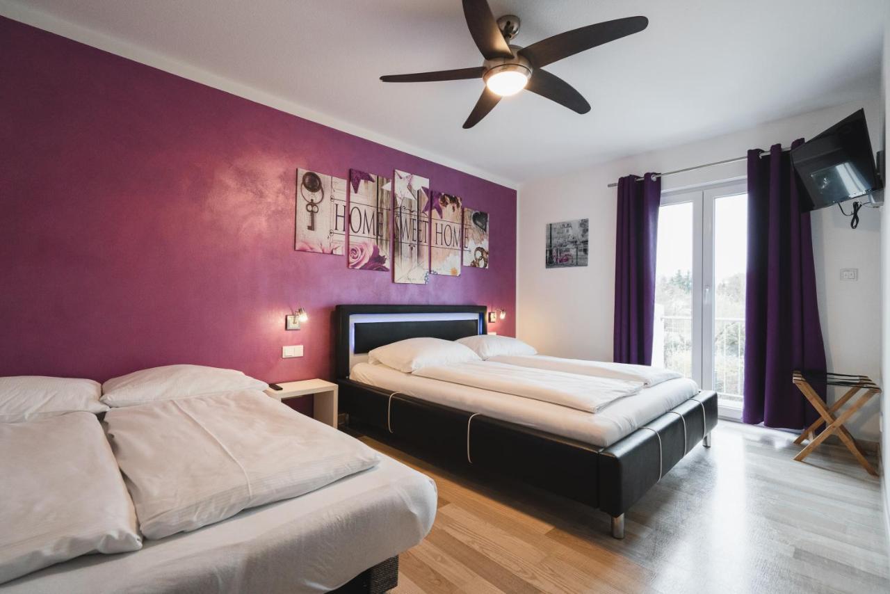 Park Hotel & Gaestehaus รูสท์ ภายนอก รูปภาพ